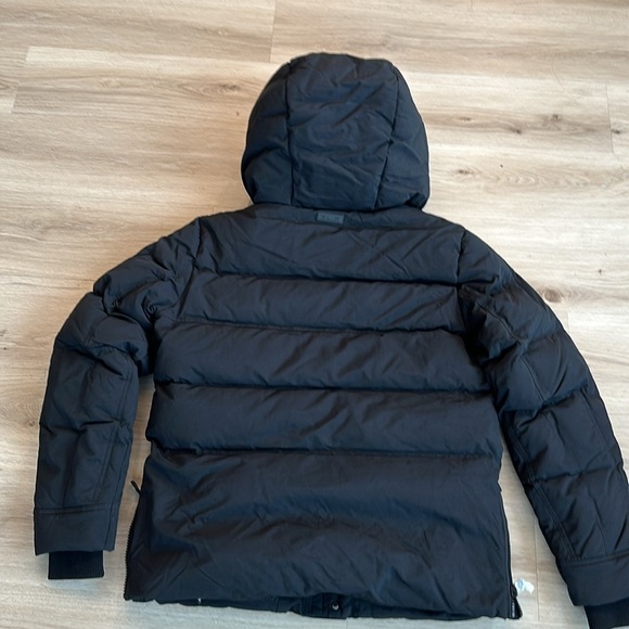 Pajar
Men's Black Antares Mixed Media Down Jacket size medium - Picture 10 of 11